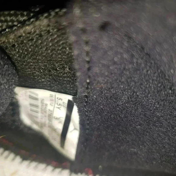 Nike Air Jordan 11 Retro Bred 2012 Playoffs 378038-010 sz 5.5Y Wmns 7 Black Red - Picture 7 of 7